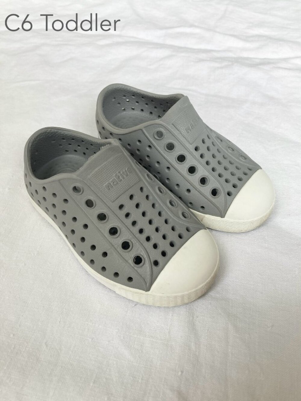 Native Shoes Size 6 Toddler Boy Girl Grey Jefferson Shoes Summer Water Beach